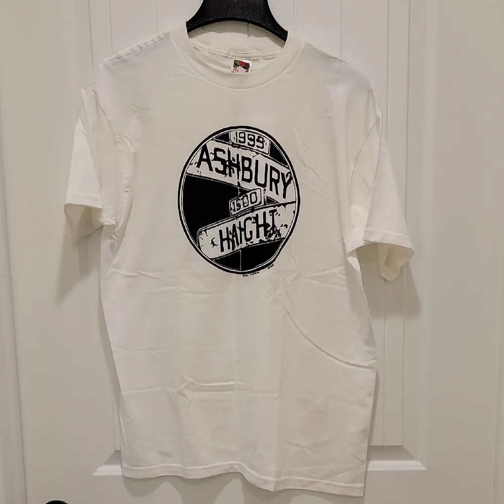 Haight Ashbury White Graphic T-Shirt Size Large NWOT - Picture 1 of 5